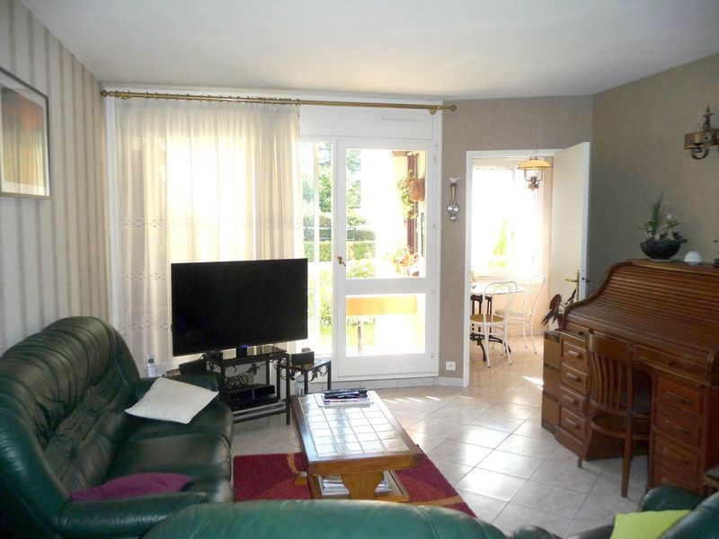 T5 de 95m² séjour double 3 chambres TALENCE